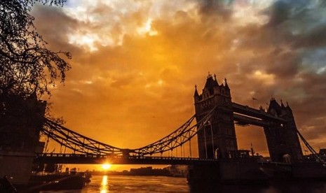 Tower Bridge