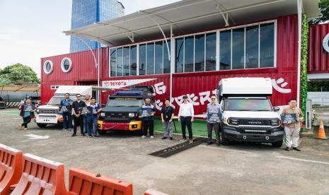 Toyota Astra Motor menggelar lomba desain digital Toyota Hilux Rangga yang diberi nama Digital Modification Contest (Digimodz) pada bulan Agustus 2023. Setelah memasuki tahap penjurian dan final, TAM pun mengumumkan Top 3 Toyota Rangga Concept Digital Modification Contest (Digimodz).