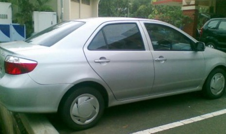 Toyota Limo