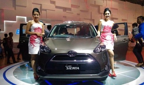 Toyota Sienta.