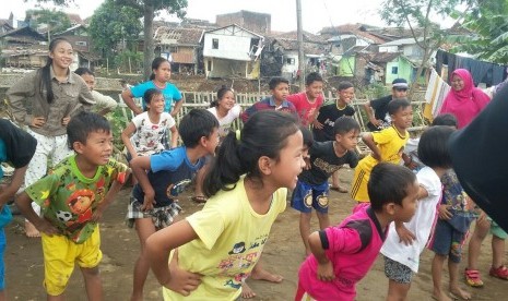 Trauma Healing kepada anak-anak korban banjir bandang Garut, Ahad (25/9)