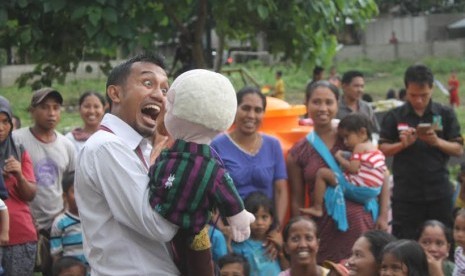 Trauma healing untuk korban banjir di NTB