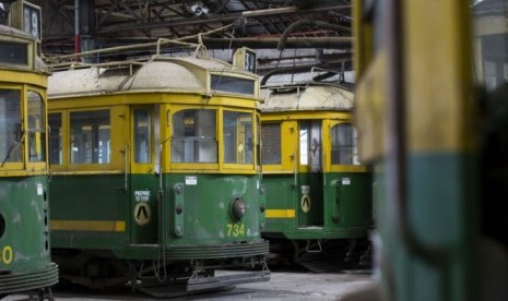 Trem Kelas W pensiunan di Newport Railway Workshops, Melbourne.