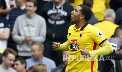  Kapten Watford, Troy Deeney.