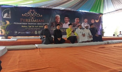 Tuan Guru Bajang (TGB) saat menghadiri peresmian Pesantren Tahfidz Ibnu Hafidz, di Kampung Sarmaja, Desa Rancadaka, Kecamatan Pusakanagara, Subang, Rabu (10/7).