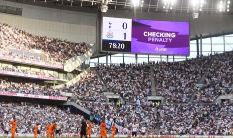 Tuan rumah Tottenham Hotspur harus menelan kekalahan dari tamunya Newcastle United 0-1 pada lanjutan Liga Primer Inggris pekan ketiga yang berlangsung di Stadion Tottenham Hotspur, Ahad (25/8) malam WIB. 