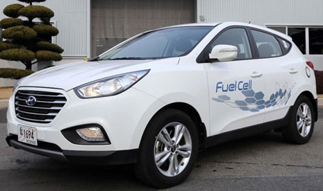 Tucson SUV dengan teknologi 'hydro fuel-cell'.