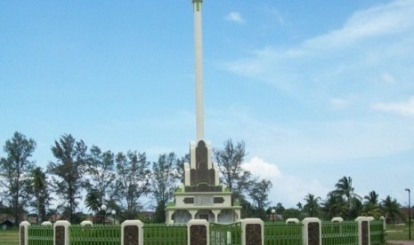 Kritik Kampusnya, Dosen Syiah Kuala Jadi Korban UU ITE. Tugu Darussalam, Banda Aceh yang terletak di lokasi kampus Universitas Syiah Kuala.