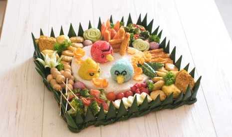 Tumpeng.