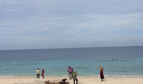 Turis lokal di Sabang, Pulau Weh, Aceh