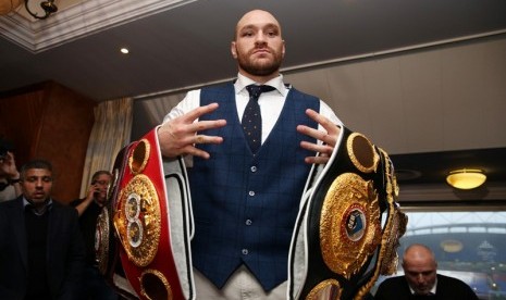 Tyson Fury.  Promotor Alexander Krassyuk mengatakan Oleksandr Usyk sedang merencanakan pertarungan melawan petinju kelas berat asal Inggris, Tyson Fury usai menghadapi Anthony Joshua lagi.