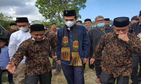 UAS Letakkan Batu Pertama Asrama Dayah Insan Qurani Blang Bintang