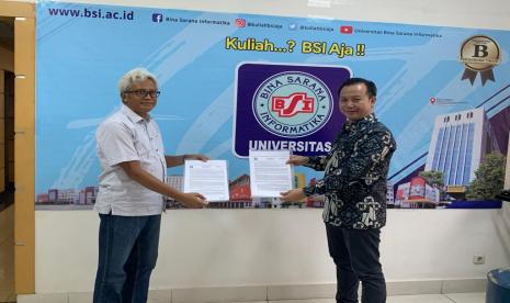 UBSI meneken kerja sama (MoU) dengan Pintaria untuk mewujudkan blended learning.