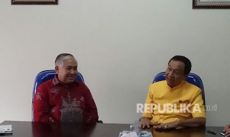 UKP-DKAAP Prof Din Syamsuddin bersama Ketua Umum PDHI Wisnu Bawa Tenaya.