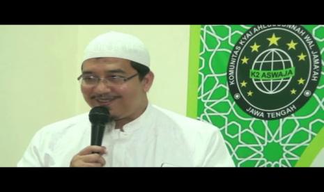 Ulama karismatik KH Wafi Maimun Zubair alias Gus Wafi.