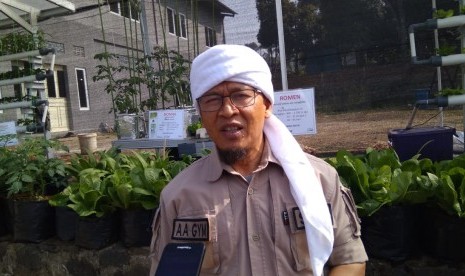 Ulama kondang Abdullah Gymnastiar (Aa Gym) .