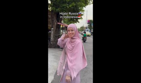 Uliana, wanita berhijab asal Rusia