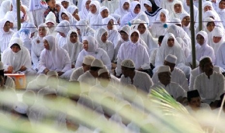 Umat Islam di Aceh.