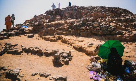 Bukit Ar Ruhmah sekitar Jabal Uhud, Madinah, Arab Saudi lokasi Perang Uhud. Terdapat sejumlah peristiwa peperangan besar yang terjadi pada Syawal 