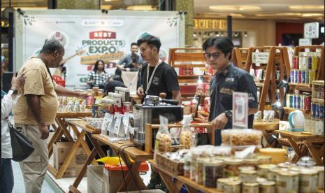 Dinas Perdagangan dan Perindustrian (Disdagin) bersama Dewan Kerajinan Daerah (Dekranasda) Kota Bandung, Jabar, menggelar pameran bertajuk 