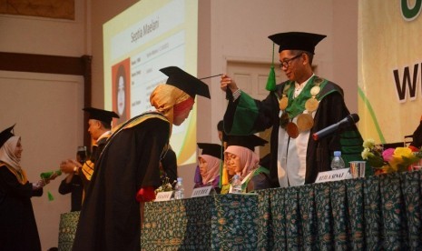 Unida menggelar wisuda ke-37.