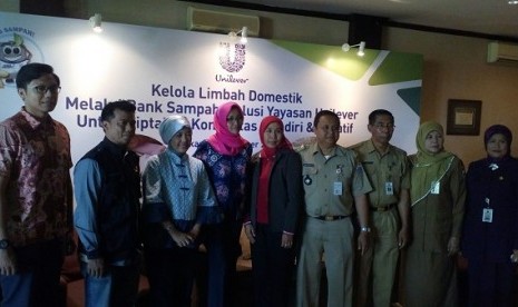 Unilever memperkenalkan program Bank Sampah kepada masyarakat, Selasa (20/10) di Jakarta.