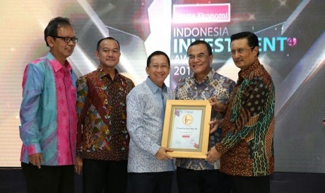 Unit Usaha APP Sinar Mas Raih Penghargaan Investasi 2017 