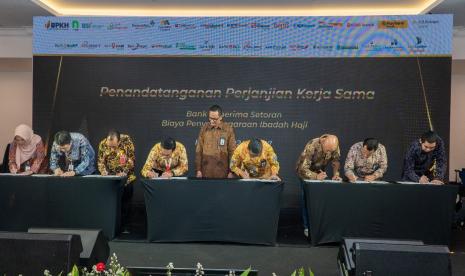 Unit Usaha Syariah (UUS) Bank DKI mendapatkan kepercayaan dari Badan Pengelola Keuangan Haji (BPKH) sebagai salah satu Bank Umum Pengelola Keuangan Haji.