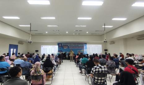 Universitas Bina Sarana Informatika (BSI) sebagai Kampus Digital Kreatif mewadahi orang tua mahasiswa dalam acara Bincang Kampus bersama Orang Tua (BKOT) sekaligus sebagai pengenalan aplikasi MyUBSI Parent.