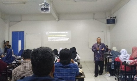 Universitas Bina Sarana Informatika (UBSI) bekerja sama dengan portal berita online milenianews.com sukses menggelar workshop jurnalistik