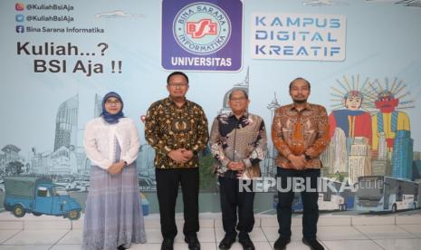 Universitas Bina Sarana Informatika (UBSI) dan Badan Pengembangan Sumber Daya Manusia Komunikasi dan Digital (KOMDIGI) Kementerian Komunikasi dan Digital resmi menandatangani Implementation Arrangement untuk penyelenggaraan Seminar Literasi Digital pada 21 Januari 2025.