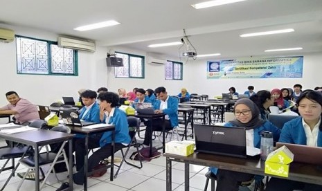 Universitas Bina Sarana Informatika (UBSI) menggelar Sertifikasi Zahir