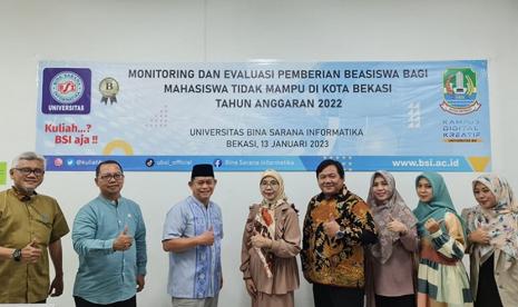 Universitas BSI (Bina Sarana Informatika) kampus Bekasi melaksanakan kegiatan Monitoring dan Evaluasi pemberian beasiswa bagi mahasiswa tidak mampu di Kota Bekasi Tahun 2022 pada Jumat (13/1/23). 