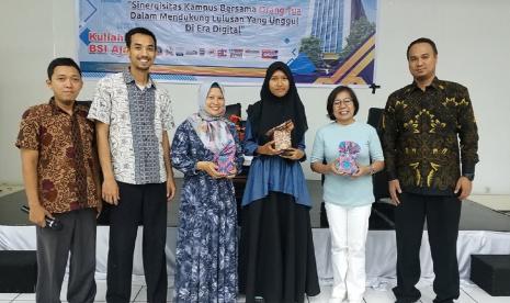 Universitas BSI (Bina Sarana Informatika) kampus BSD, Tangerang Selatan, akan menggelar acara Bincang Kampus bersama Orang Tua (BKOT). Acara ini akan digelar di Aula kampus Universitas BSI kampus BSD, pada Sabtu, 2 Juli 2022 mendatang. 