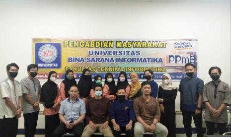 Universitas BSI (Bina Sarana Informatika) kampus Pontianak kembali menggelar program Berbagi Sesama Insan, mengusung tema “Menjadi Content Creator di Era Digital”, acara ini ditujukan kepada anak-anak di Panti Asuhan Aisyiyah Tunas Harapan.