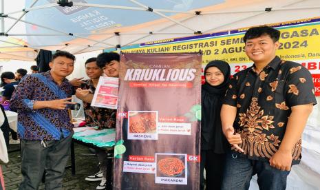 Universitas BSI (Bina Sarana Informatika) kampus Purwokerto menggelar acara Entrepreneur Fair bertema Belanja Seru Istimewa pada Senin (10/6/2024)