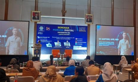 Universitas BSI (Bina Sarana Informatika) kampus Solo sebagai Kampus Digital Kreatif, menggelar Seminar Pemuda Digital yang bertajuk Pemanfaatan Artificial Intelligence (AI) dalam Dunia Pendidikan.