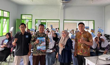 Universitas BSI (Bina Sarana Informatika) melalui BSI Career Center (BCC) kembali menggelar seminar karier bagi pelajar SMA/Sederajat. Kali ini Universitas BSI kampus Tasikmalaya hadir disalah satu sekolah SMK di Kota Tasikmalaya, yakni SMK Arrohmah Dadaha, Tasikmalaya, Rabu (18/1/2023).