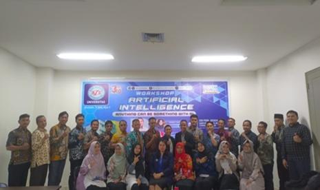 Universitas BSI (Bina Sarana Informatika) sebagai kampus digital kreatif, mengadakan Workshop Artificial Intelligence (AI) dengan tema Anything Can Be Something With AI di Aula Universitas BSI kampus Cengkareng. Acara ini dihadiri oleh guru-guru dari lebih dari 20 SMA sederajat yang hadir dalam rangka meningkatkan pemahaman mereka tentang AI, Kamis (29/2).