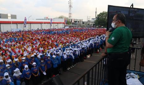 Universitas BSI (Bina Sarana Informatika) sukses menyelenggarakan Seminar Motivasi (Semot) 2022.