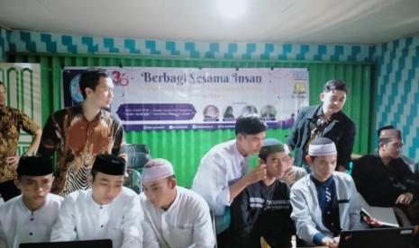 Universitas BSI (Bina Sarana Informatika) terus menunjukkan komitmennya dalam berkontribusi bagi masyarakat, khususnya di bulan suci Ramadhan 1445 H. Pada Rabu, (3/4/2024), Universitas BSI kampus Pontianak sukses menggelar kegiatan Berbagi Sesama Insan di Panti Asuhan Al-Adabiy Pontianak.