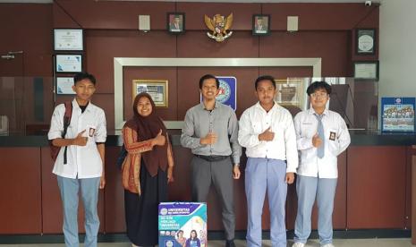 Universitas BSI Kampus Pontianak lakukan penerimaan siswa OJT SMK Al Madani.