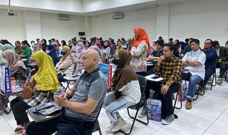 Universitas BSI menggelar acara special Bincang Kampus Bersama Orang Tua (BKOT). 