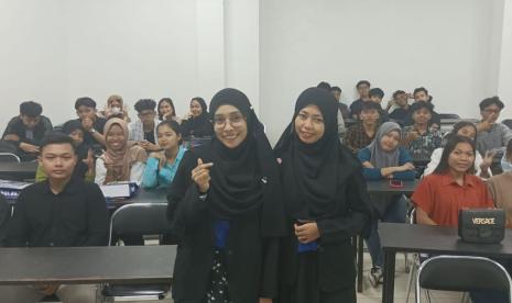 Universitas BSI Pontianak menggelar Bincang Kampus Bersama Orang Tua (BKOT) 2023 sekaligus workshop kreatif.