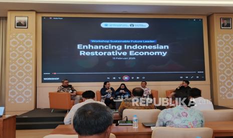 Universitas Gadjah Mada (UGM) menggelar workshop bertajuk Sustainable Future Leader: Enhancing Indonesian Restorative Economy di Ruang Multimedia 1, Gedung Pusat UGM, Kamis (13/2/2025). 