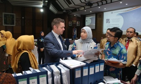 Universitas Islam Bandung (Unisba) mengajukan 13 program studi (Prodi) untuk diakreditasi sebuah lembaga internasional yakni Accreditation Service for International Collage (ASIC). 