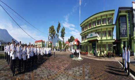 Universitas Islam Negeri (UIN) Sjech M Djamil Djambek Bukittinggi.