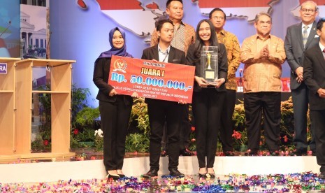 Universitas Katolik Parahiyangan menjadi juara Debat Konstitusi MPR RI.