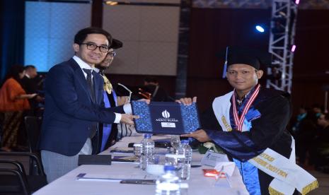 Universitas Mercu Buana terus memperkuat komitmen untuk menciptakan transformasi pendidikan berkelanjutan melalui implementasi program Merdeka Belajar. 