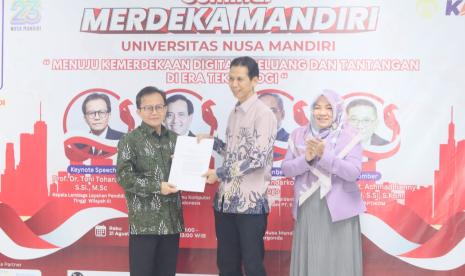 Universitas Nusa Mandiri sebagai Kampus Digital Bisnis secara resmi telah meluncurkan Program Studi (prodi) Informatika Program Doktoral (S3) dalam acara Seminar Kemerdekaan Mandiri. 